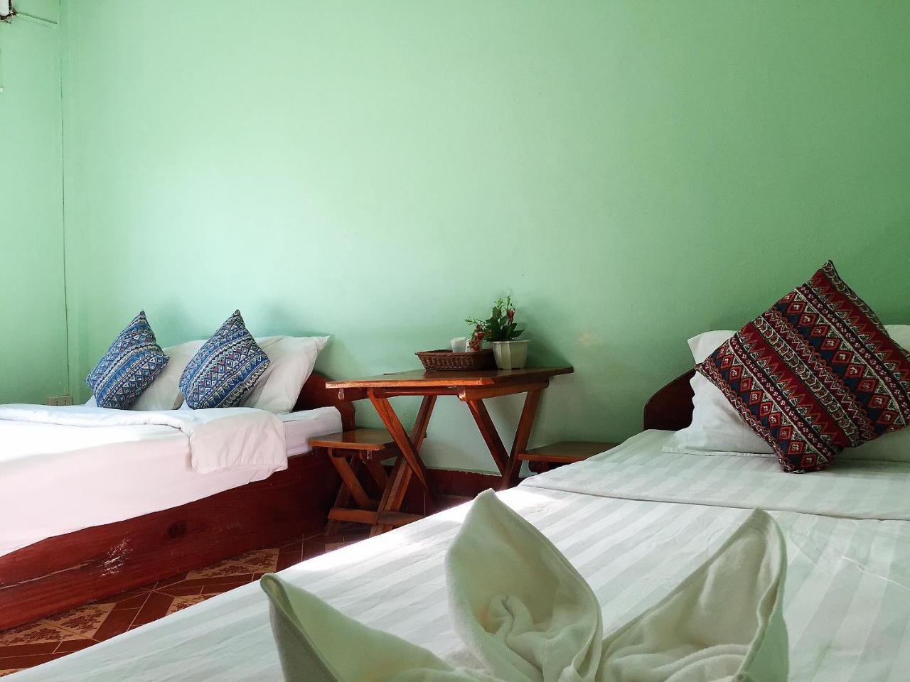 Mao Phasok Riverside Guesthouse Luang Prabang Exterior foto