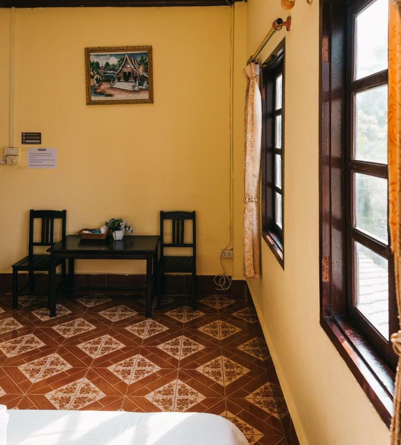 Mao Phasok Riverside Guesthouse Luang Prabang Exterior foto