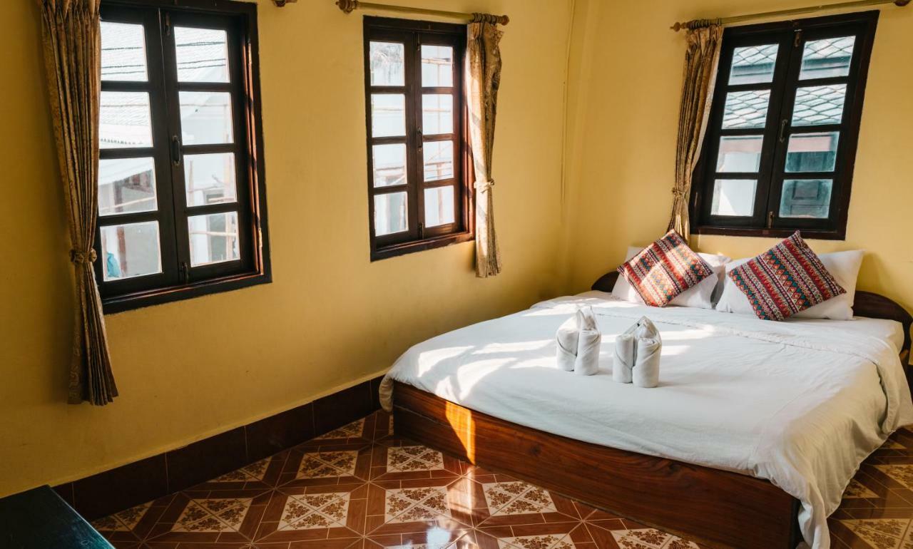 Mao Phasok Riverside Guesthouse Luang Prabang Exterior foto