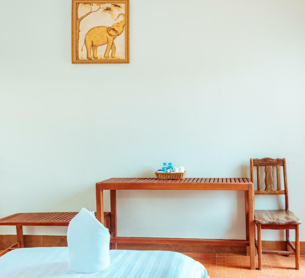 Mao Phasok Riverside Guesthouse Luang Prabang Exterior foto