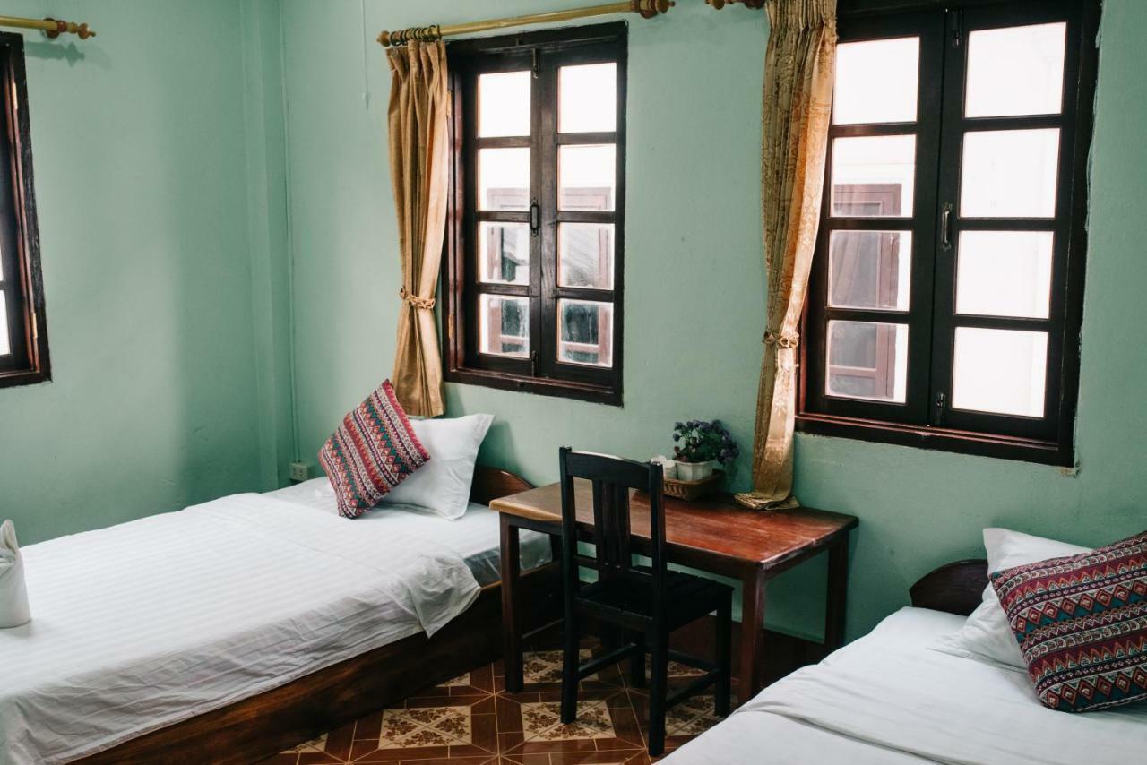 Mao Phasok Riverside Guesthouse Luang Prabang Exterior foto